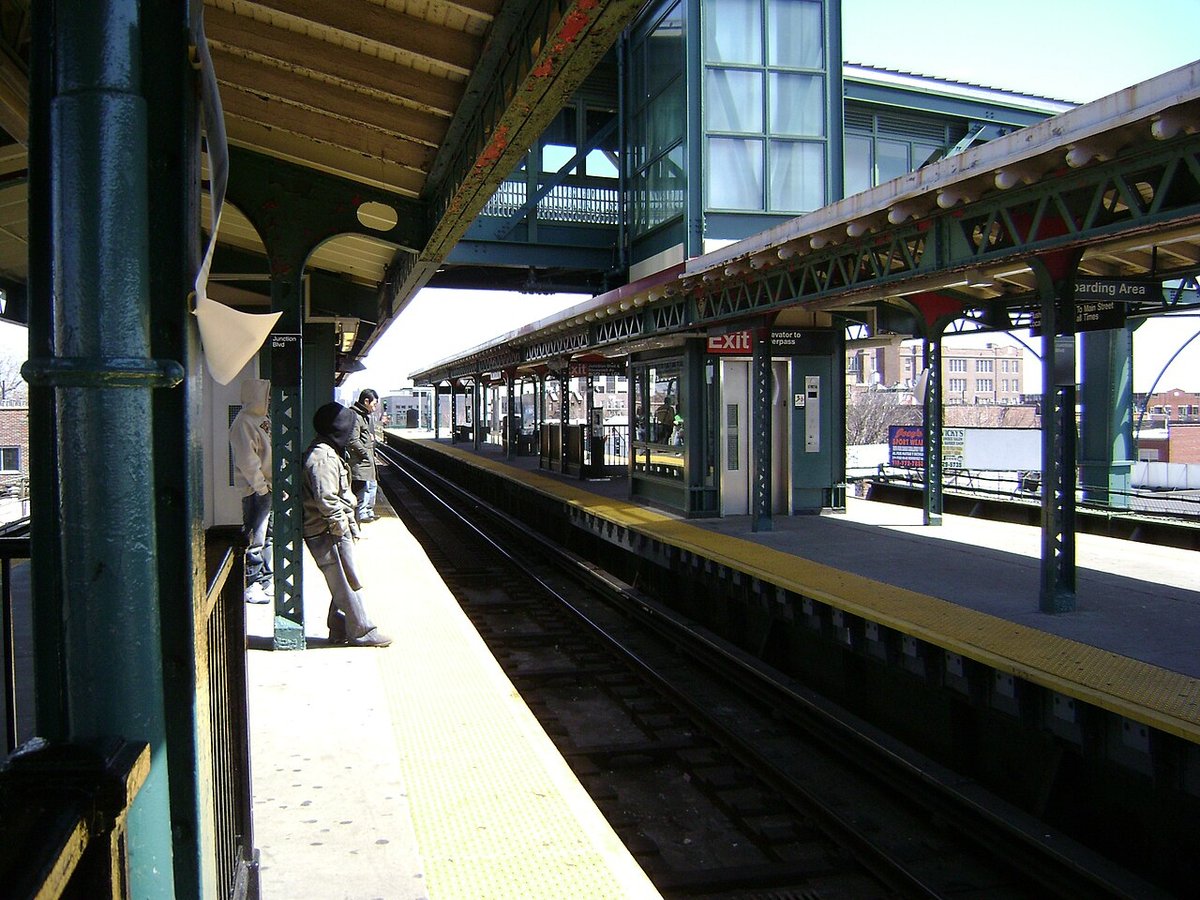 Woodside, NY - Category:Junction Boulevard (IRT Flushing Line) - Wikimedia Commons